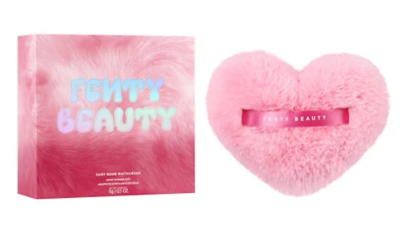 Maquillaje iluminador Fairy Bomb Shimmer Puff, de fenty beauty